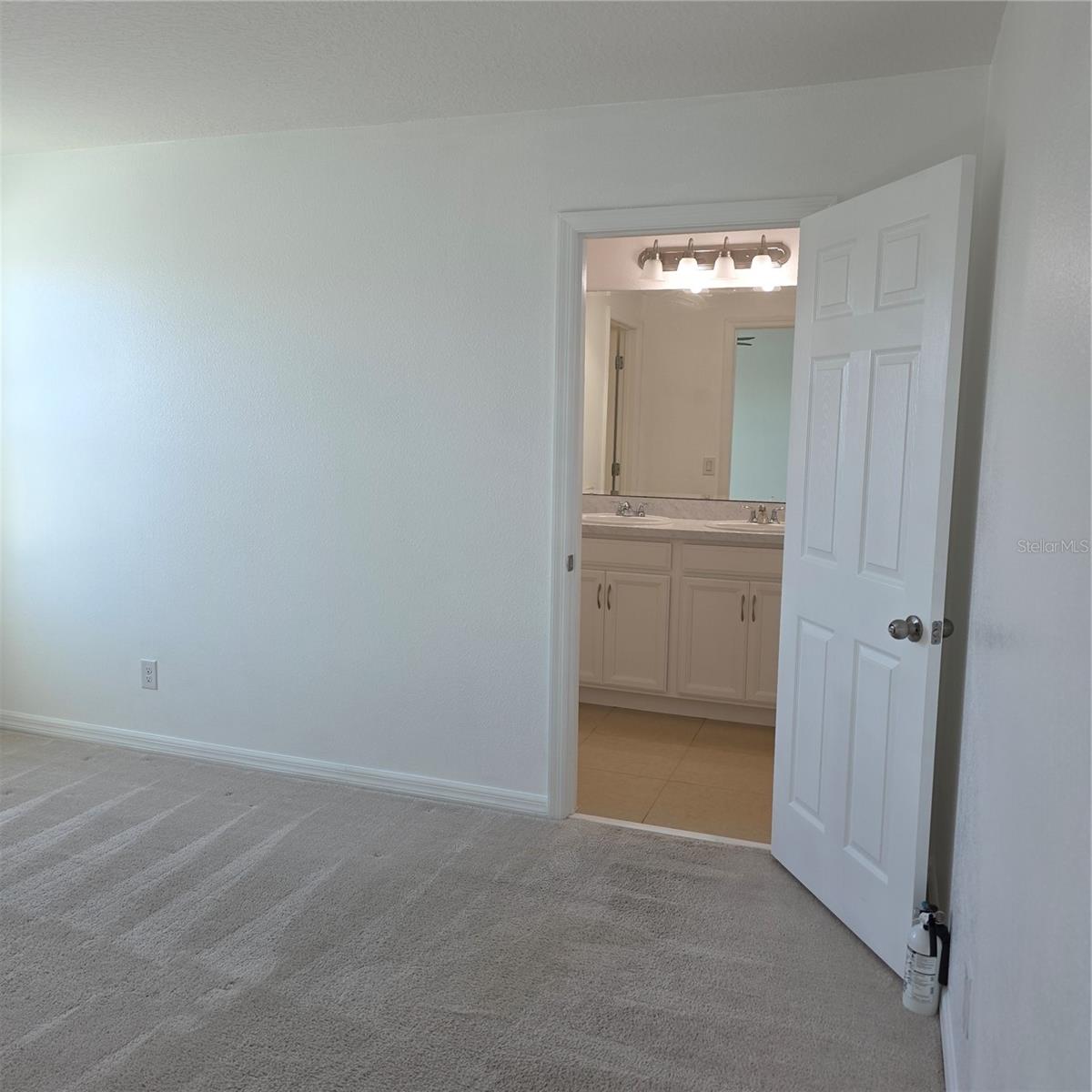 WILLIAMS PRESERVE PH 3 - Residential Lease