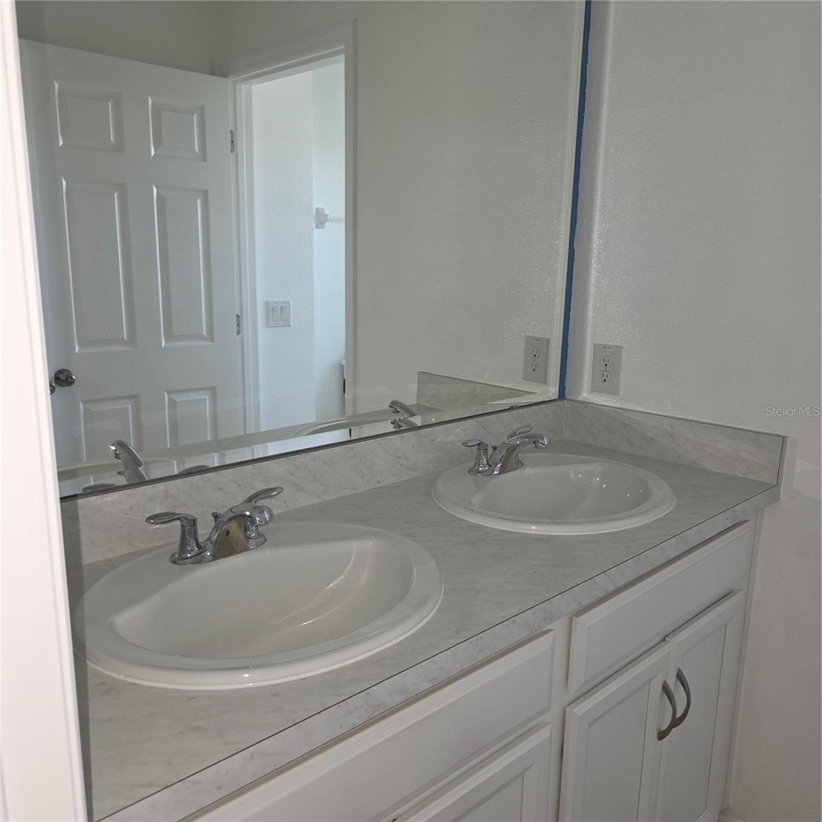 WILLIAMS PRESERVE PH 3 - Residential Lease