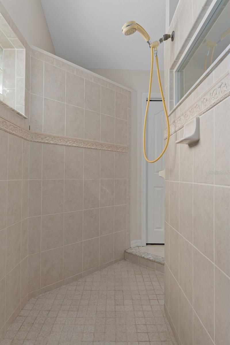 CITRUS SPGS UNIT 12 - Residential