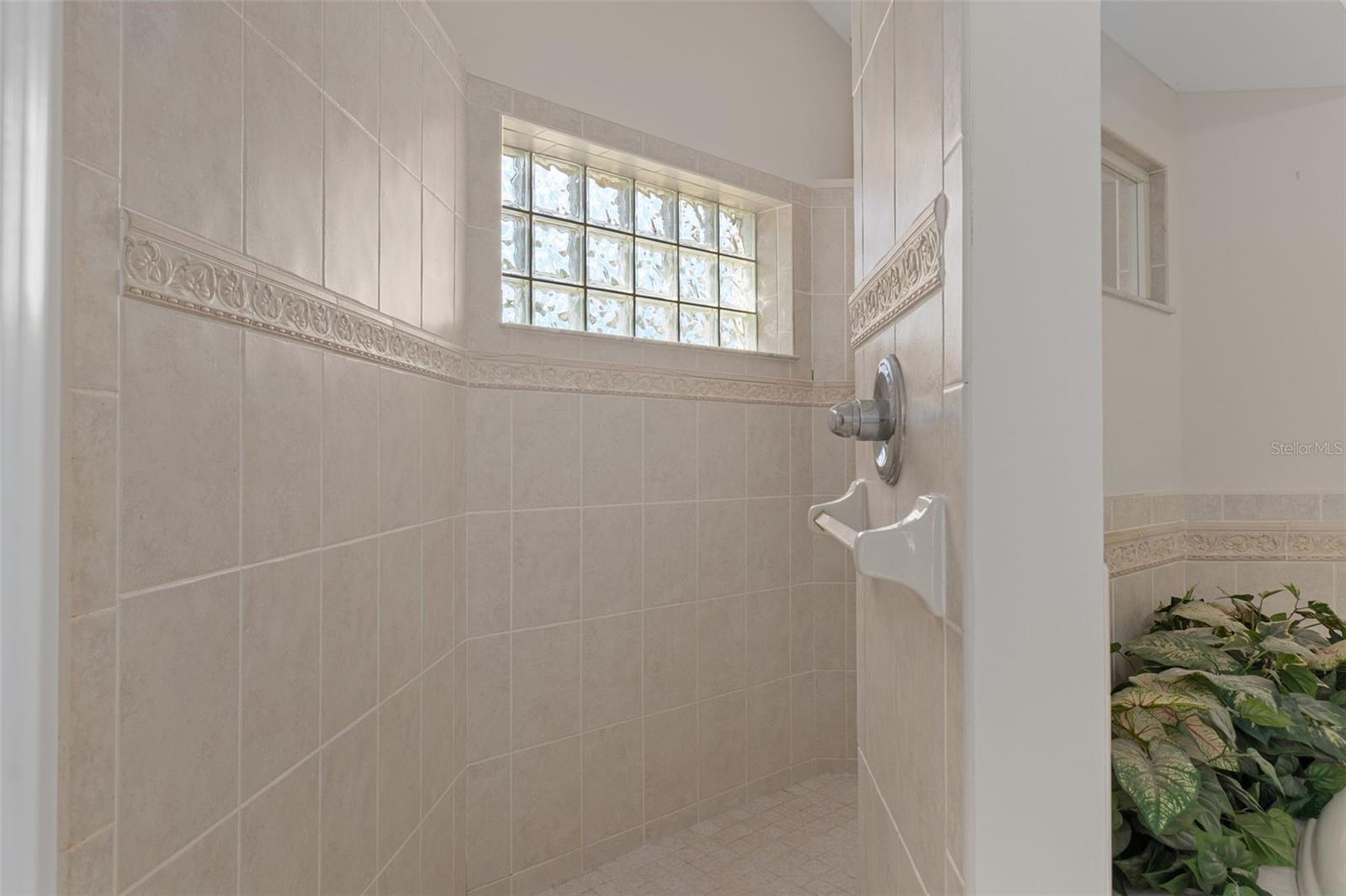 CITRUS SPGS UNIT 12 - Residential