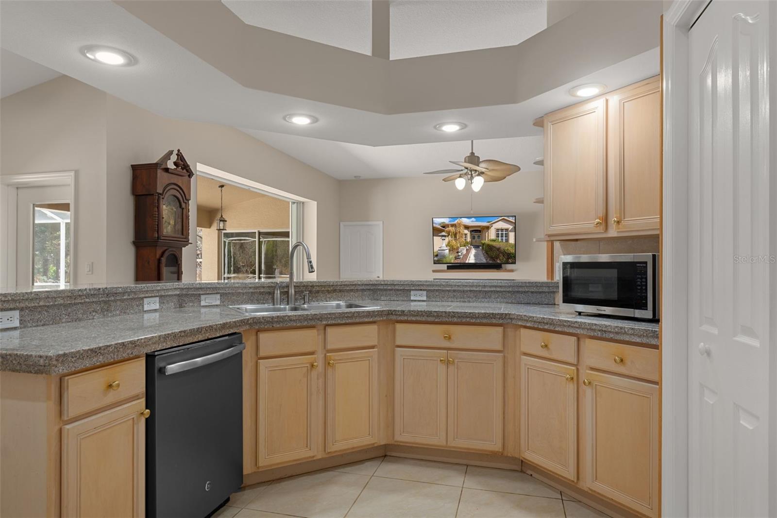 CITRUS SPGS UNIT 12 - Residential