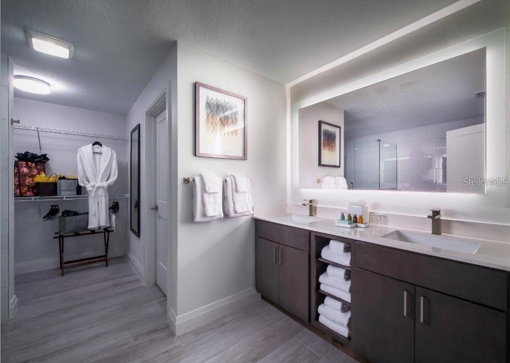 14501 GROVE RESORT 3708