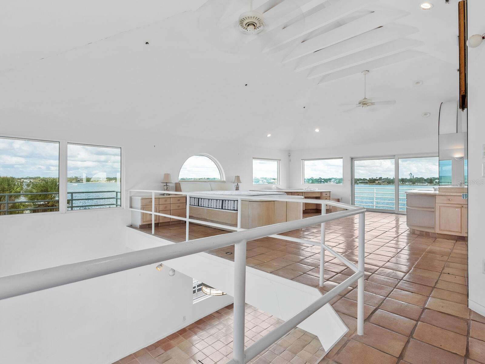 CASEY KEY - Residential