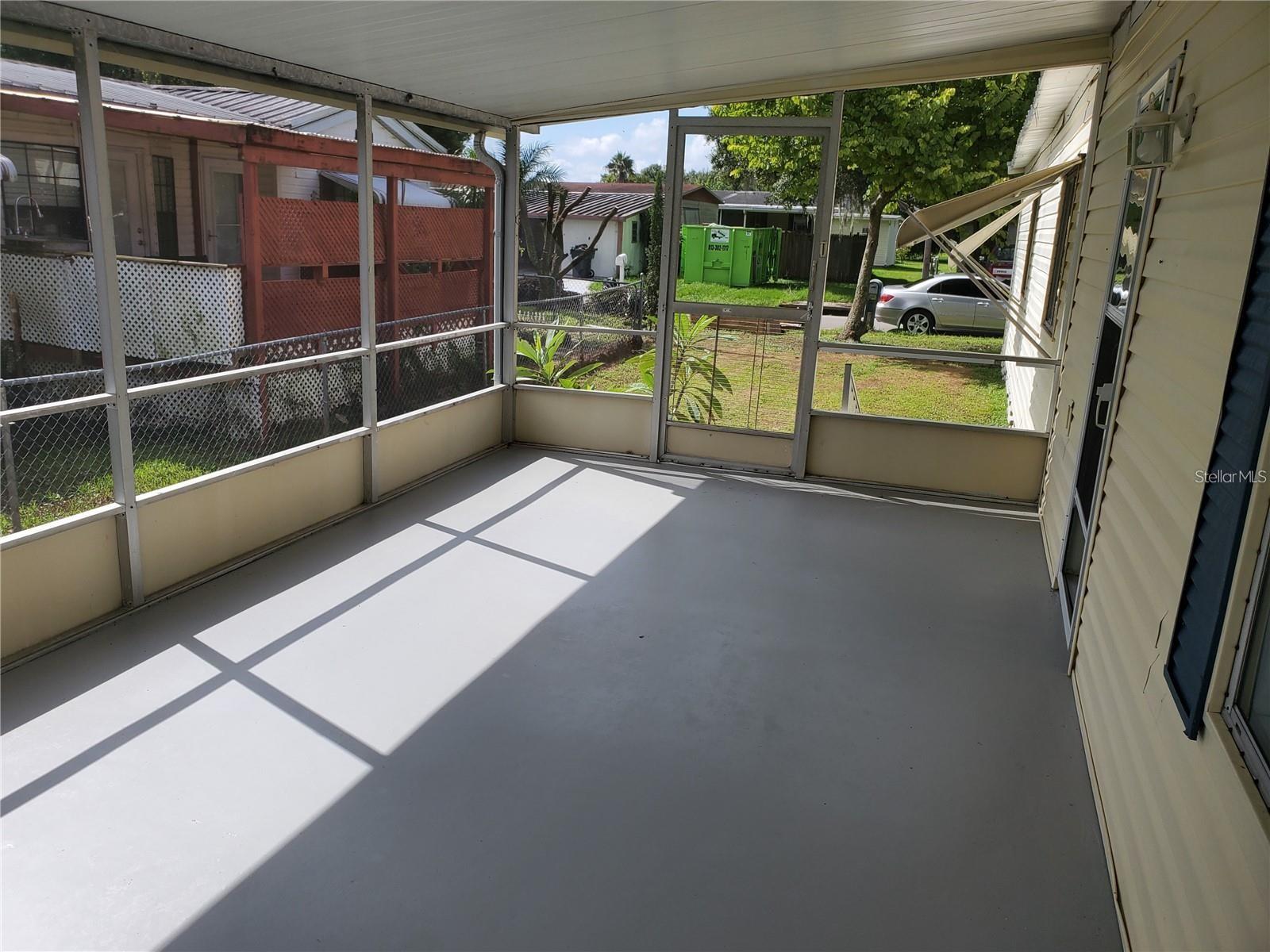 VILLAGE UNIT 03 LAKELAND - Residential Lease