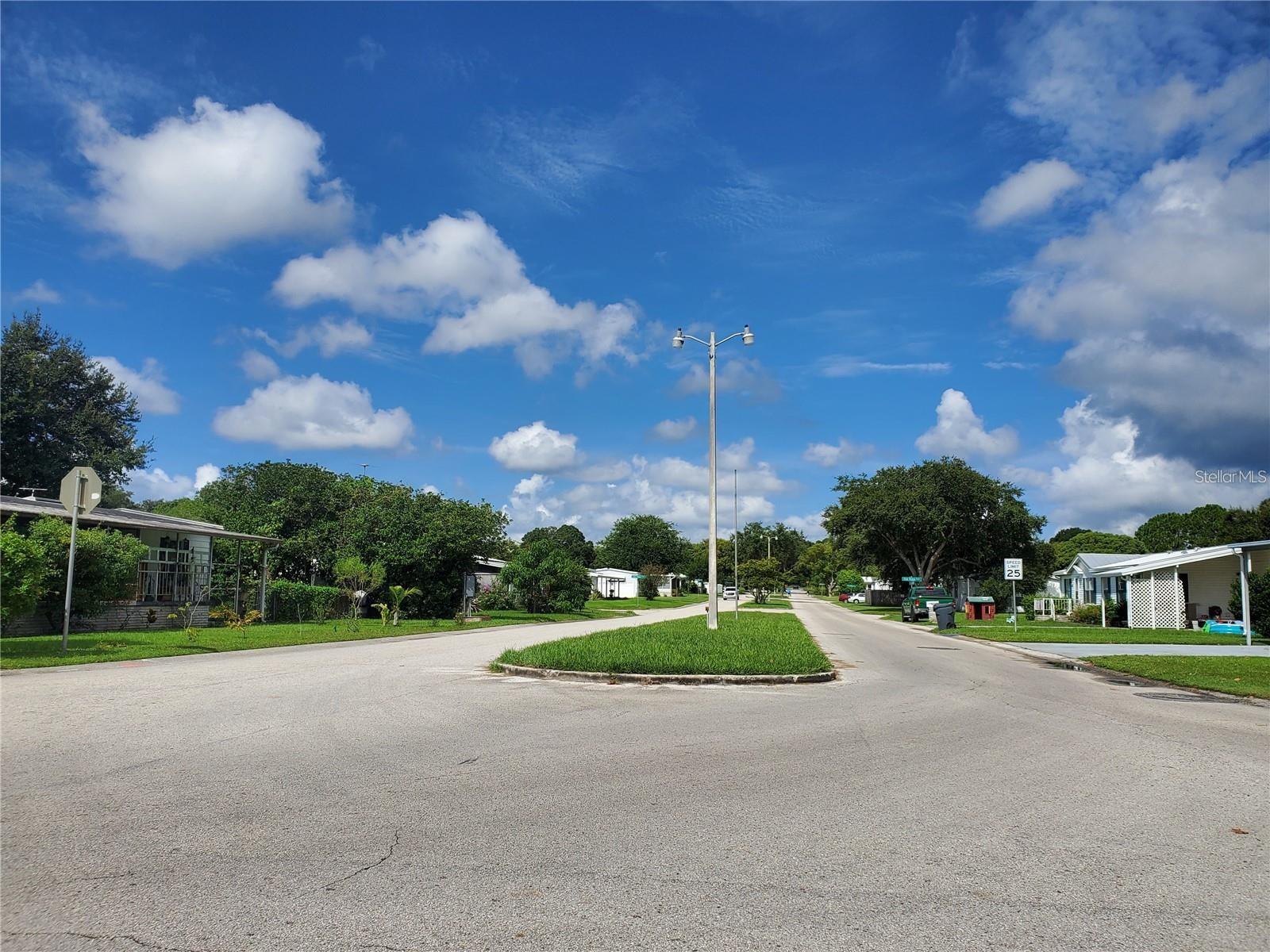 VILLAGE UNIT 03 LAKELAND - Residential Lease