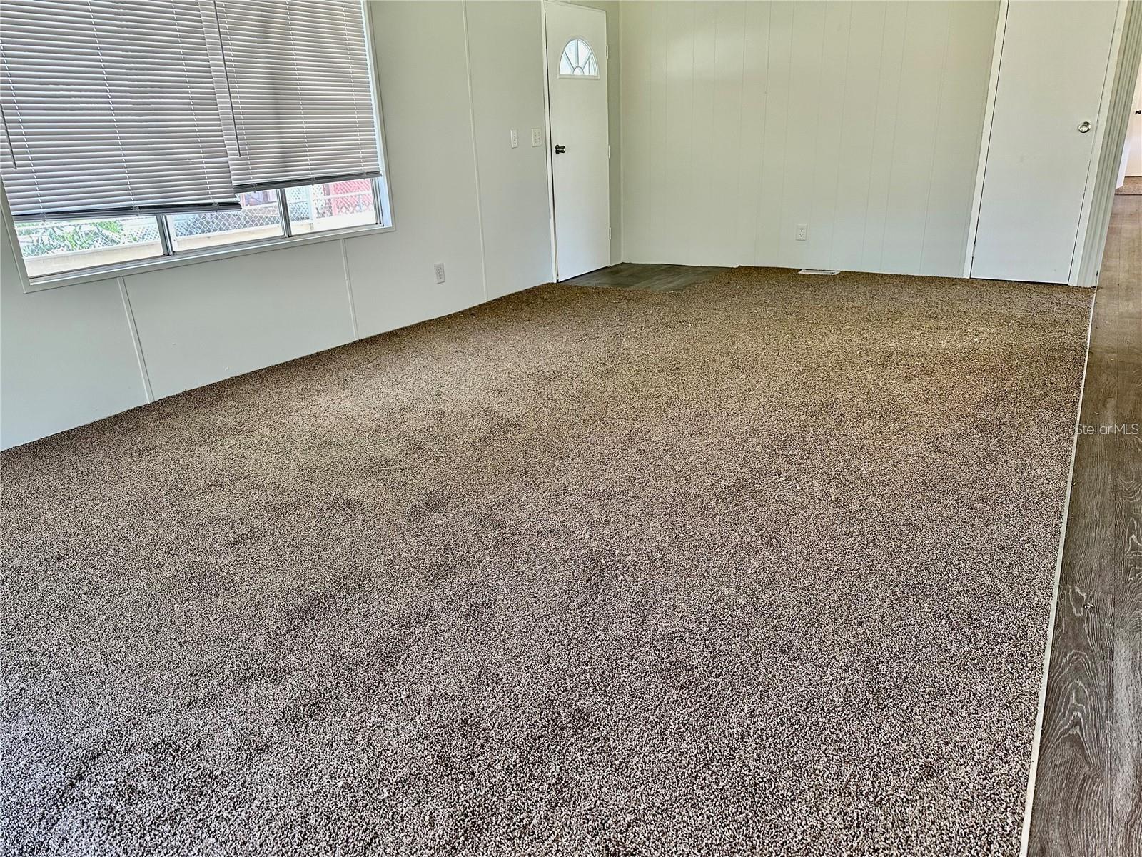 VILLAGE UNIT 03 LAKELAND - Residential Lease