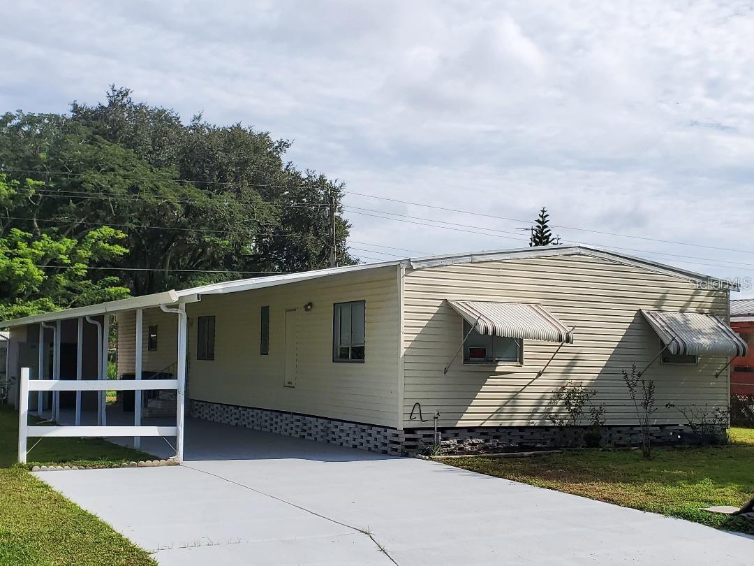 VILLAGE UNIT 03 LAKELAND - Residential Lease