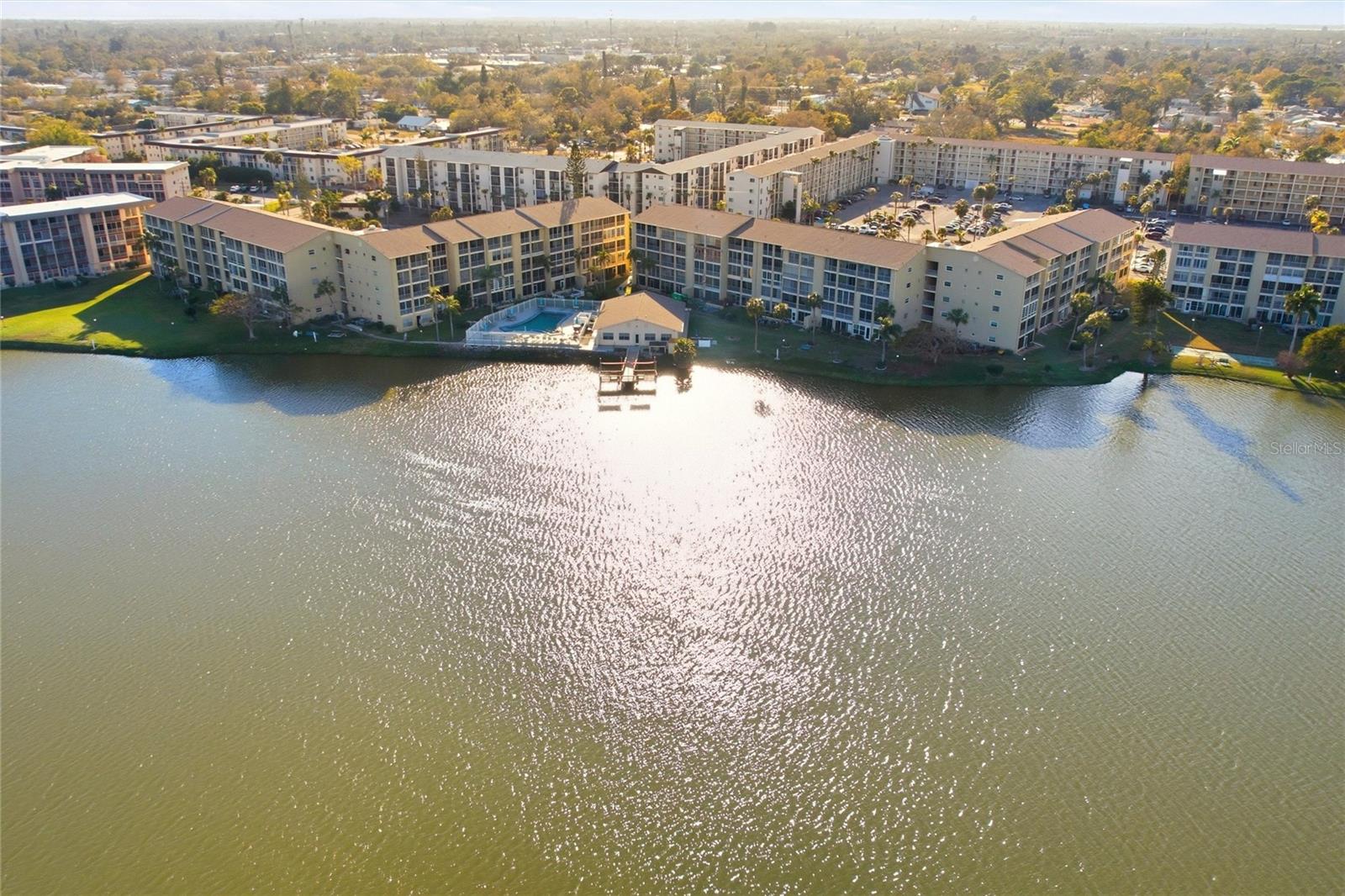 BAYSHORE ON THE LAKE APTS II SEC 2 - Residential