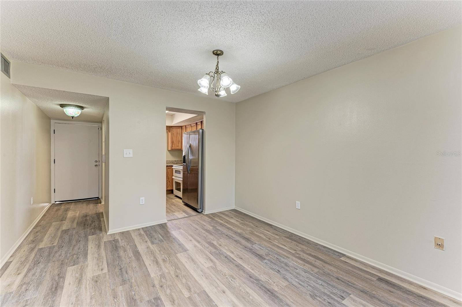 BAYSHORE ON THE LAKE APTS II SEC 2 - Residential