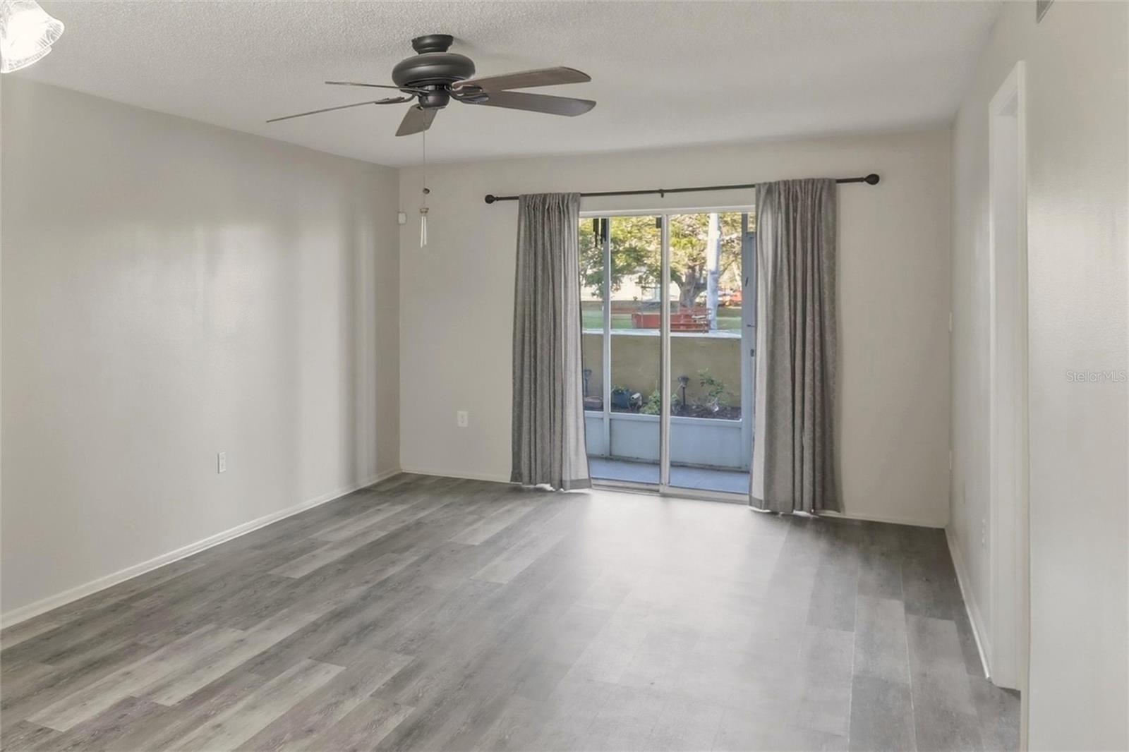 BAYSHORE ON THE LAKE APTS II SEC 2 - Residential