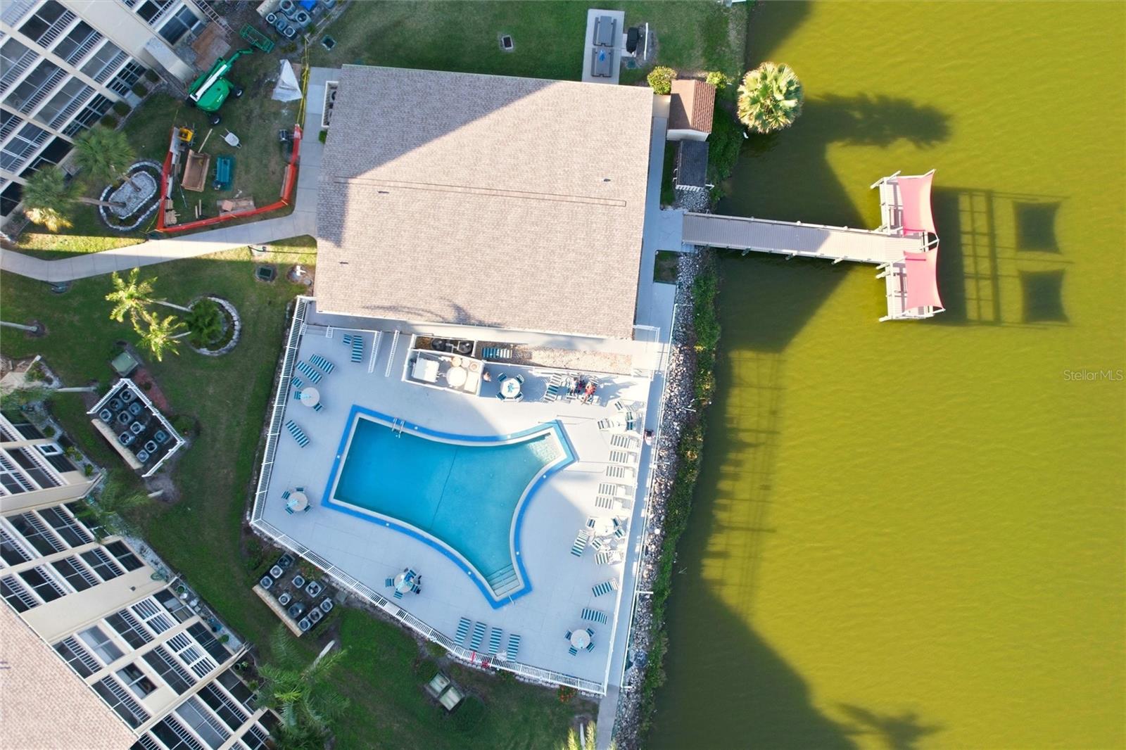 BAYSHORE ON THE LAKE APTS II SEC 2 - Residential