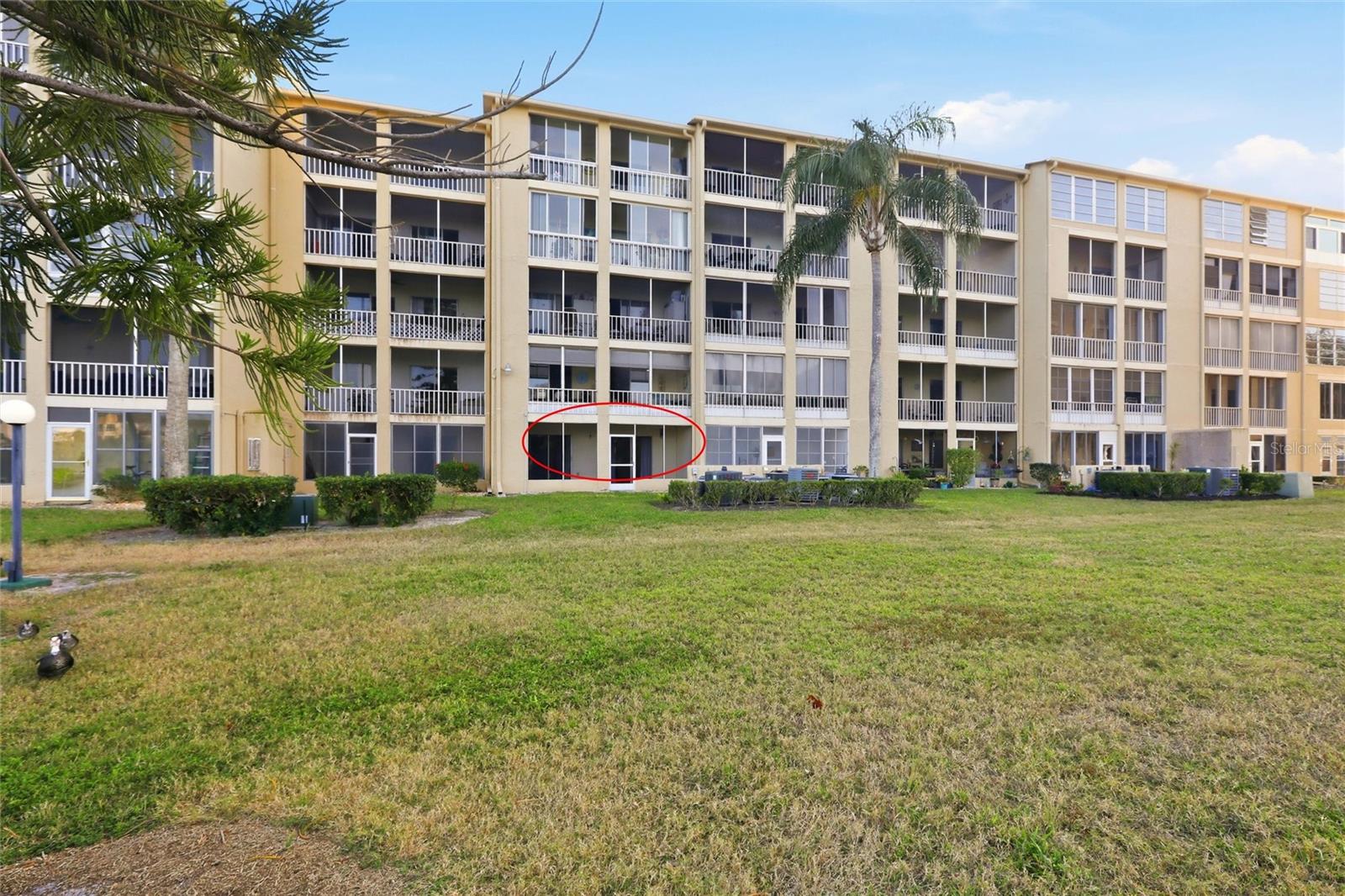 BAYSHORE ON THE LAKE APTS II SEC 2 - Residential