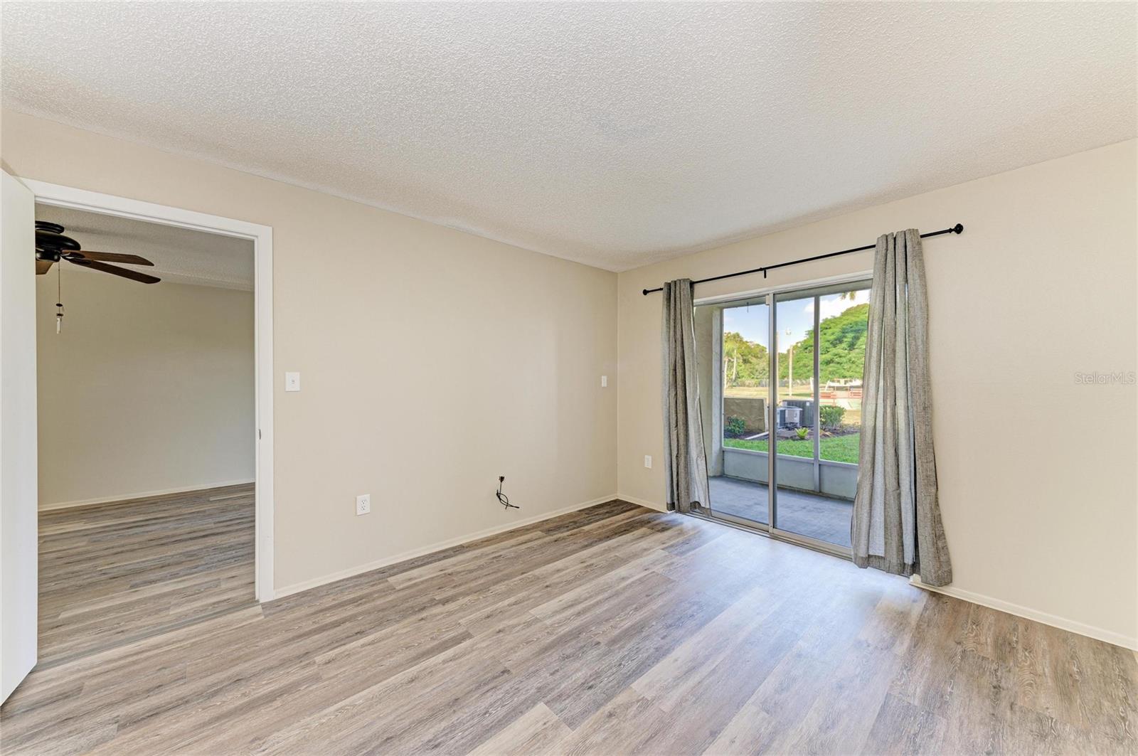 BAYSHORE ON THE LAKE APTS II SEC 2 - Residential