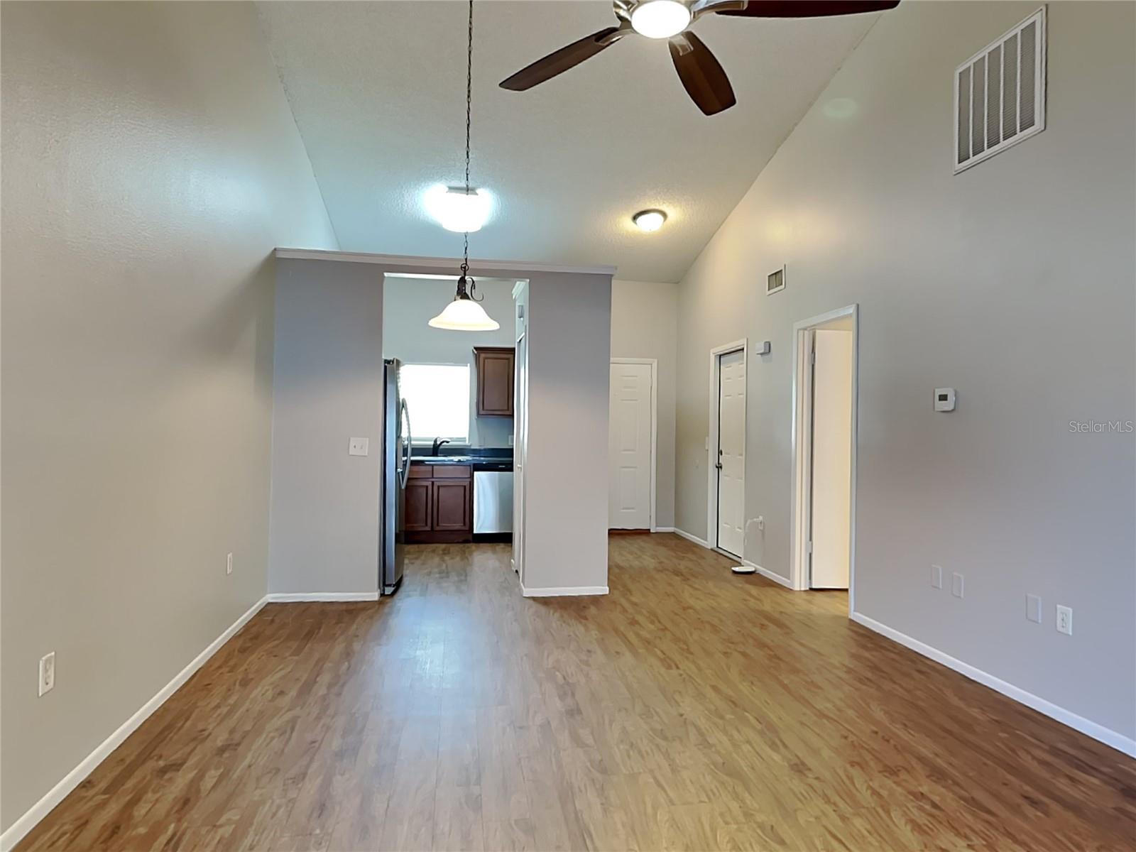 TIMBER WOOD - Residential Lease