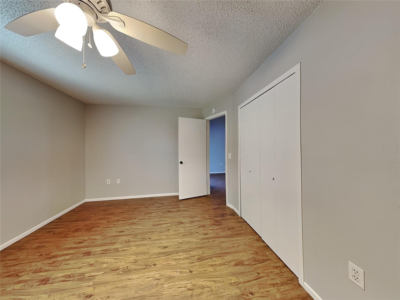 TIMBER WOOD - Residential Lease