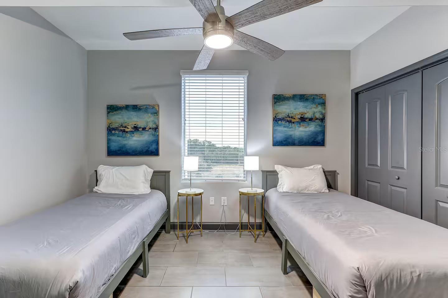 BLUE HERON BEACH RESIDENCE TOWER I - Residential