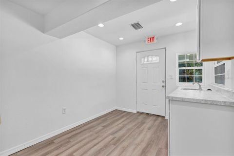 Tiny photo for 504 Stanley Avenue, Wildwood, FL 34785 (MLS # G5103412)