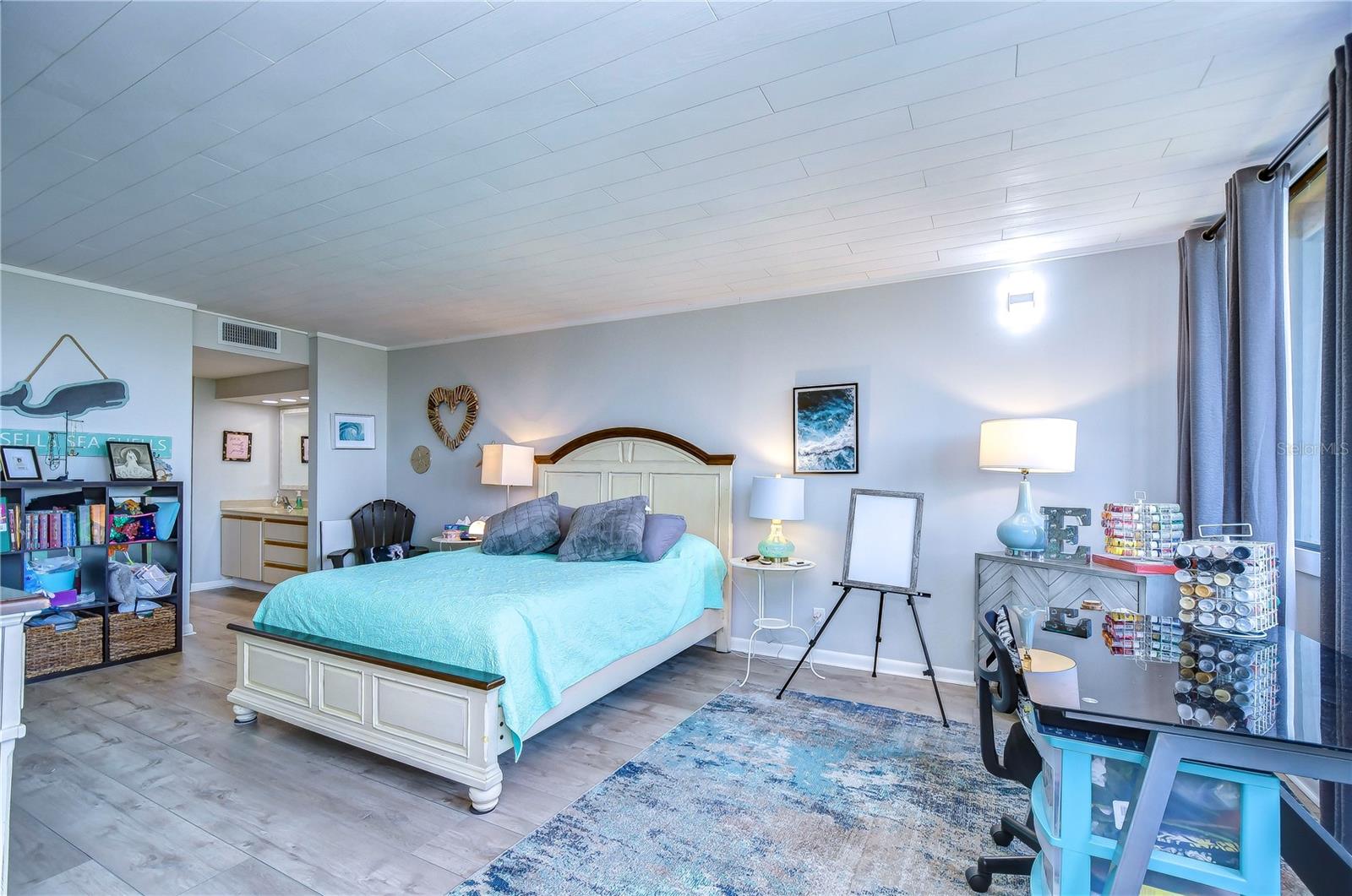 COVE CAY 26-16 VILLAGE I - Residential