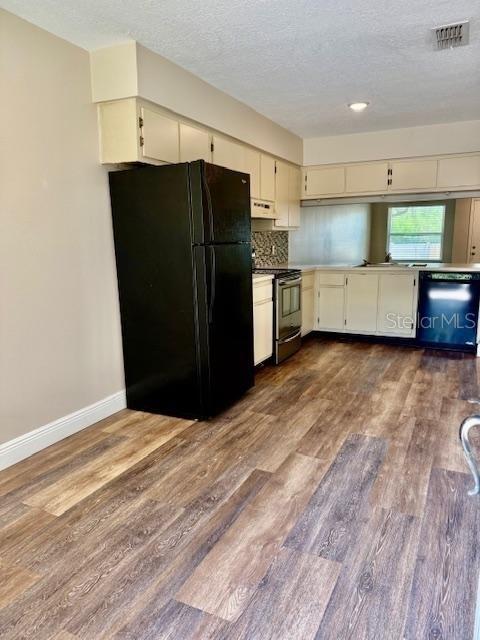 SUSSEX PLACE - Residential