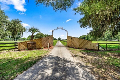 Tiny photo for 5065 NW 150th Avenue, Morriston, FL 32668 (MLS # OM728736)
