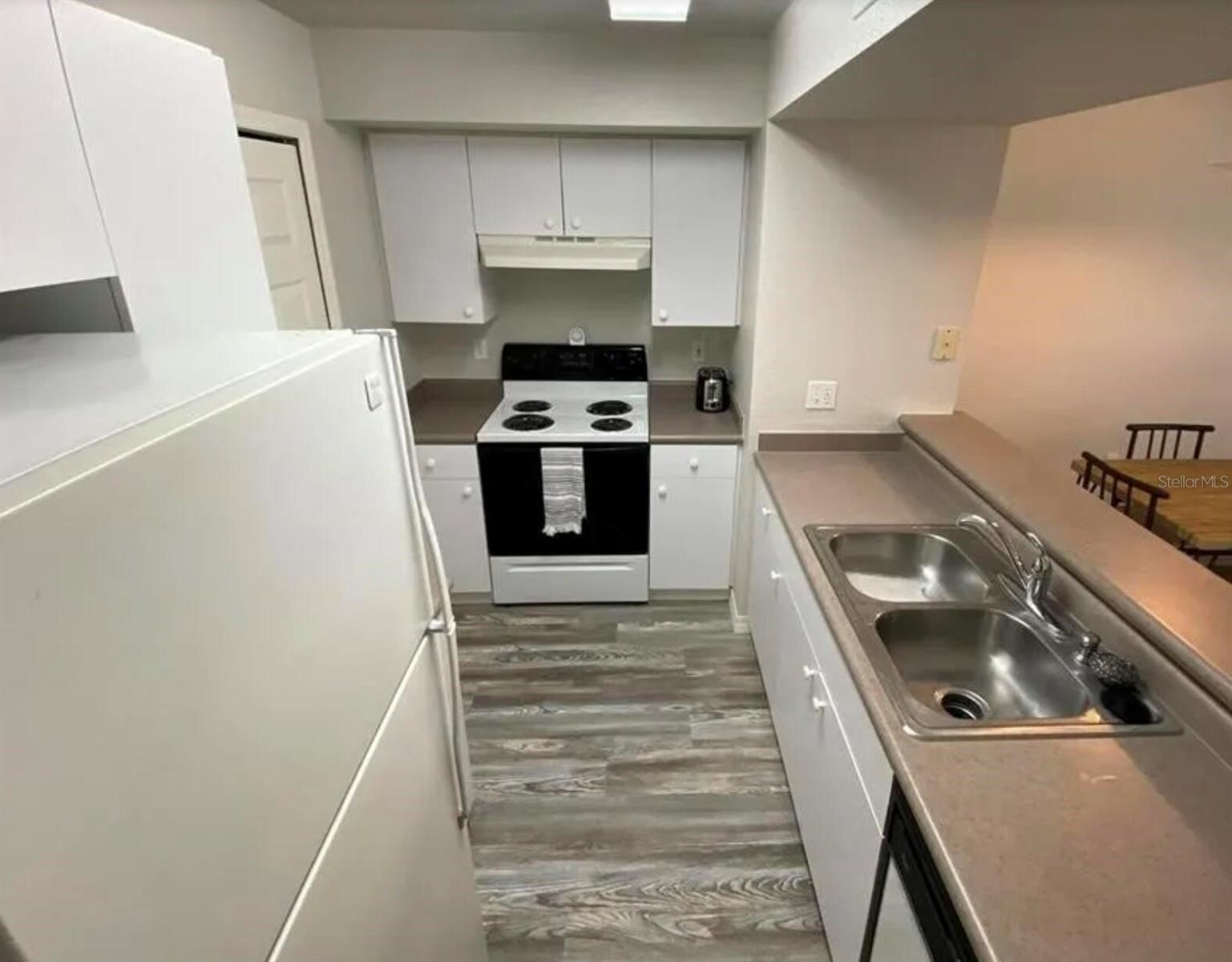 CHARLES TOWNE/PK CENTRAL CONDO - Residential