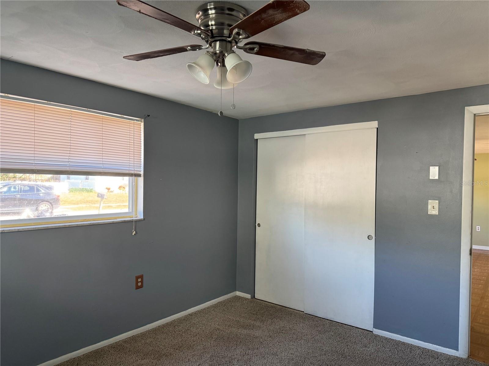 COUNTRY ESTATES - Residential