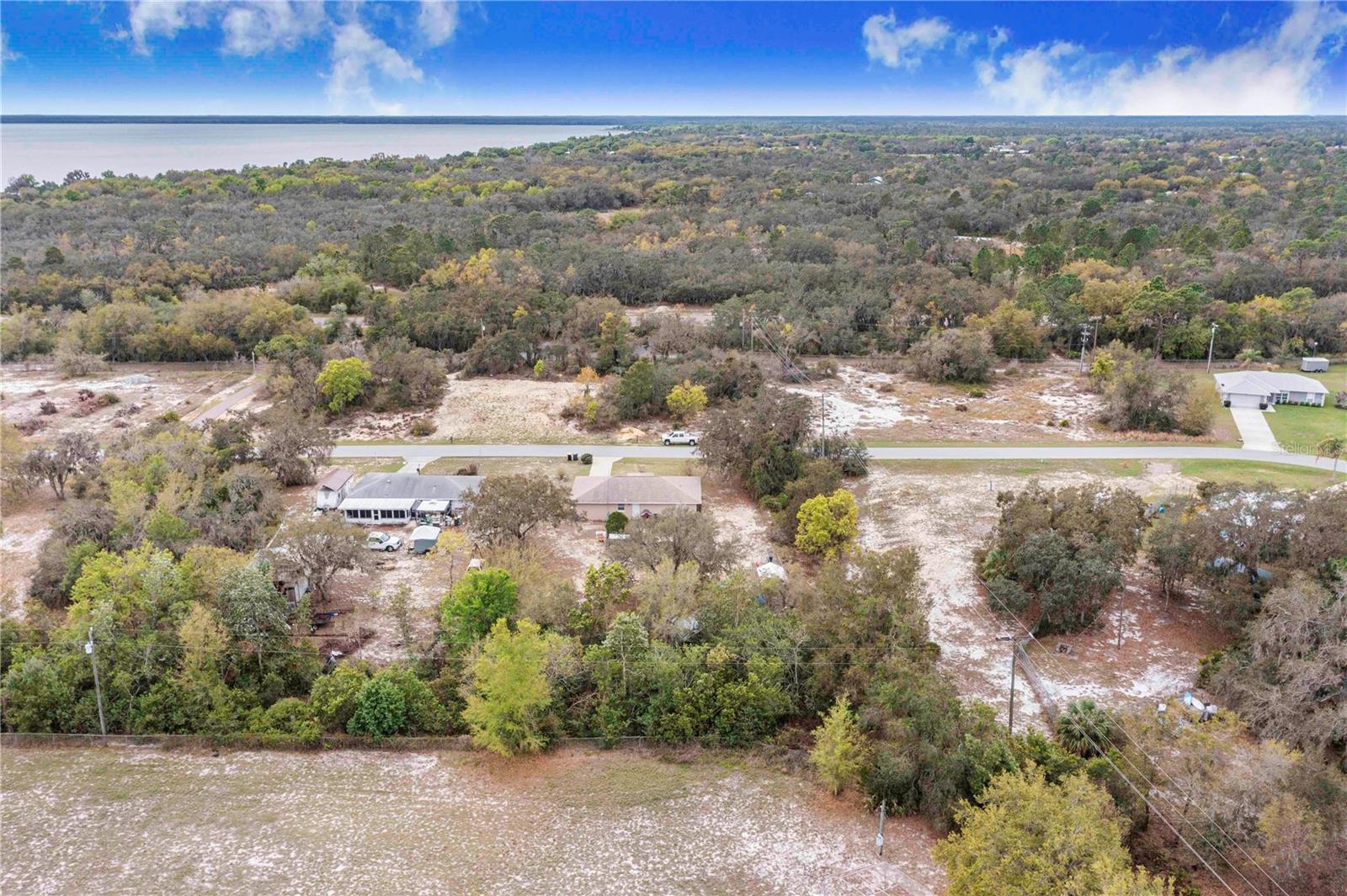 WALK IN WATER LAKE ESTATES PH 03 - Residential