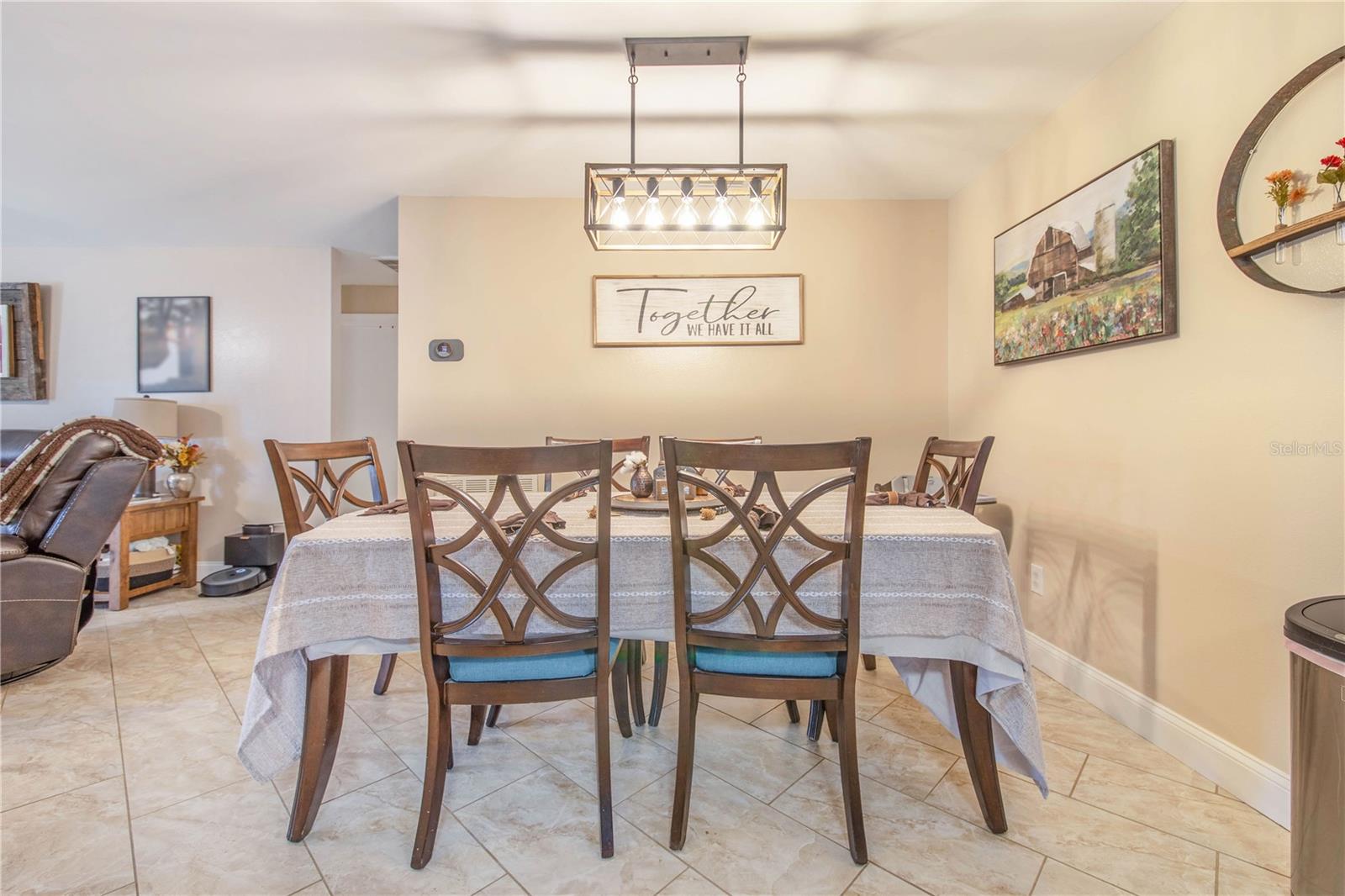 WALK IN WATER LAKE ESTATES PH 03 - Residential