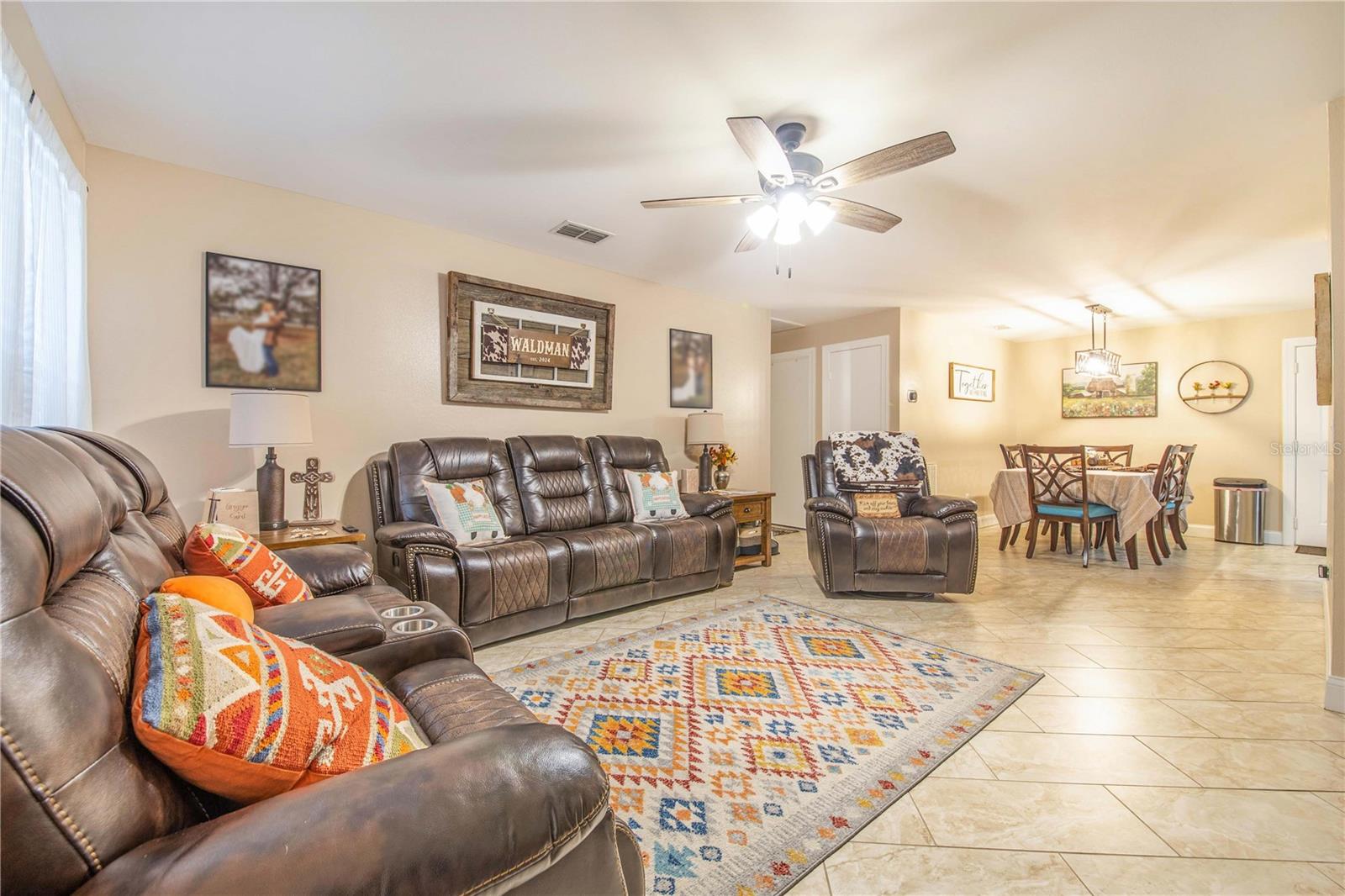 WALK IN WATER LAKE ESTATES PH 03 - Residential