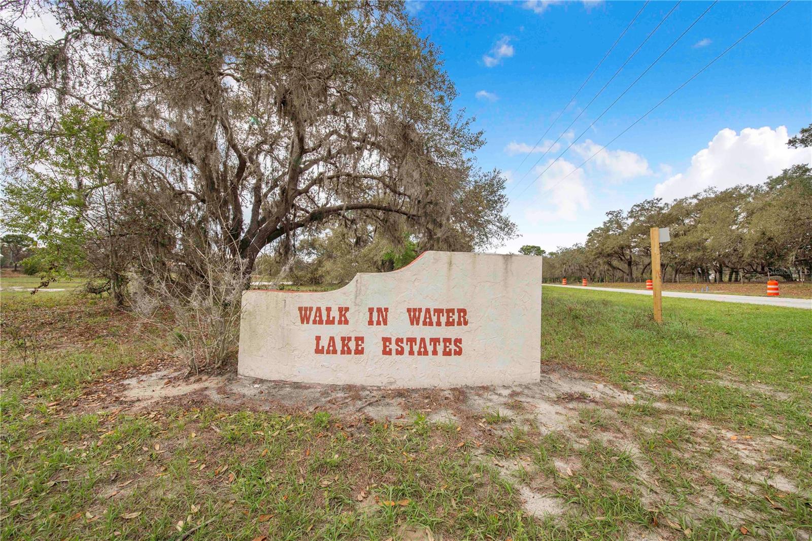 WALK IN WATER LAKE ESTATES PH 03 - Residential