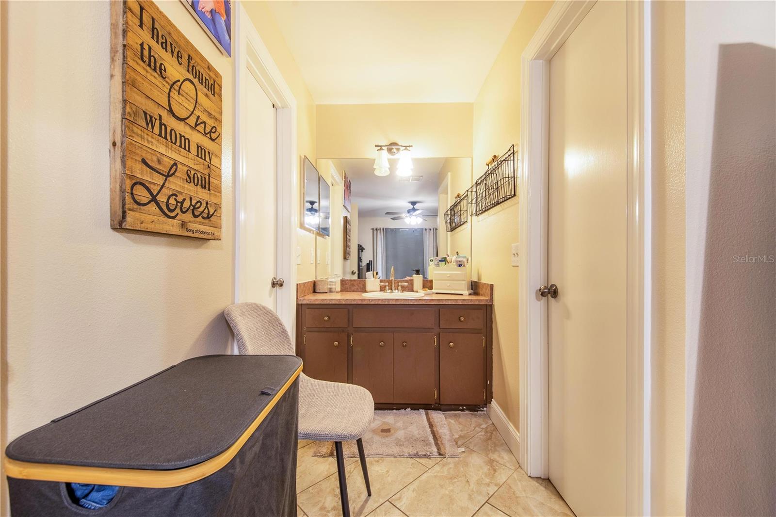 WALK IN WATER LAKE ESTATES PH 03 - Residential