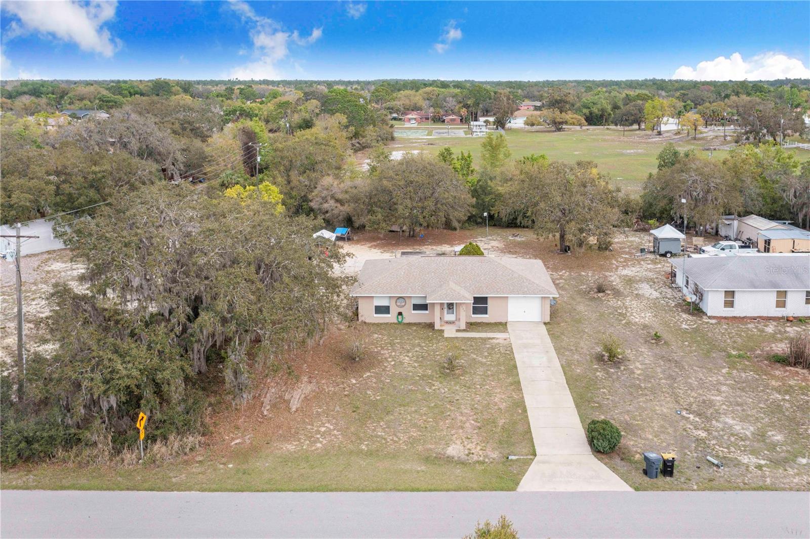 WALK IN WATER LAKE ESTATES PH 03 - Residential