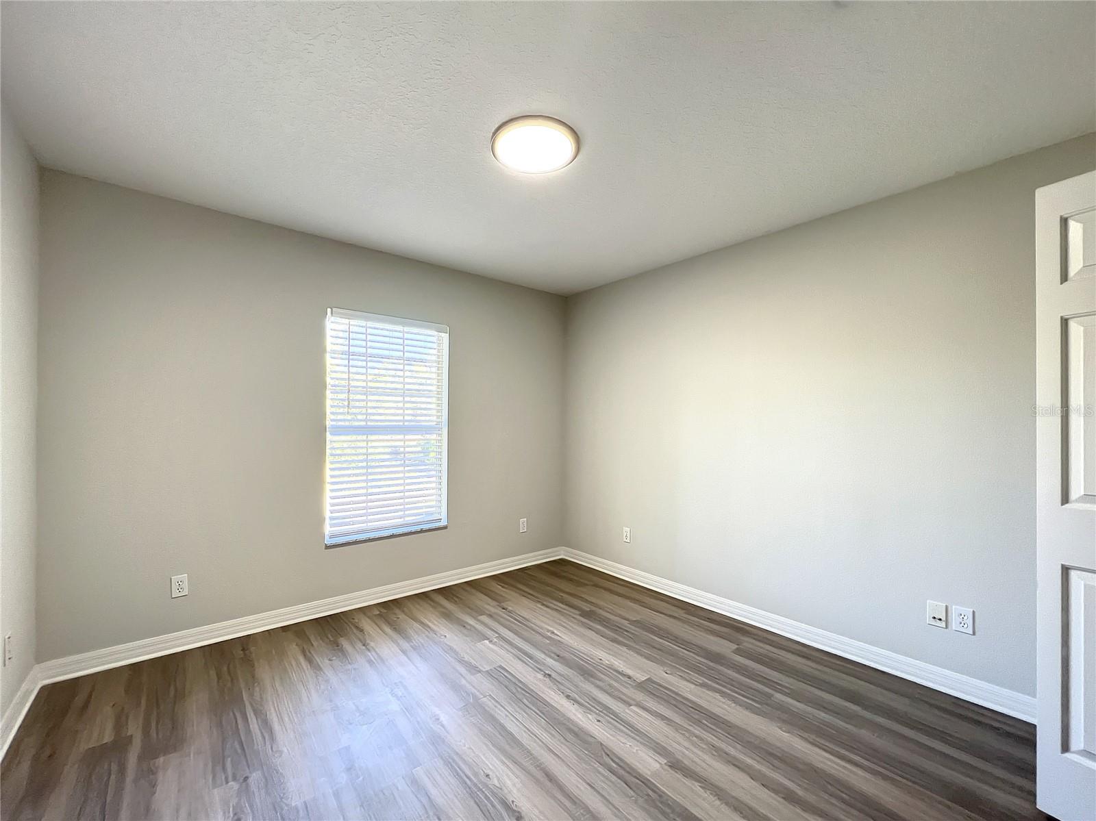 GOLDEN ACRES - Residential