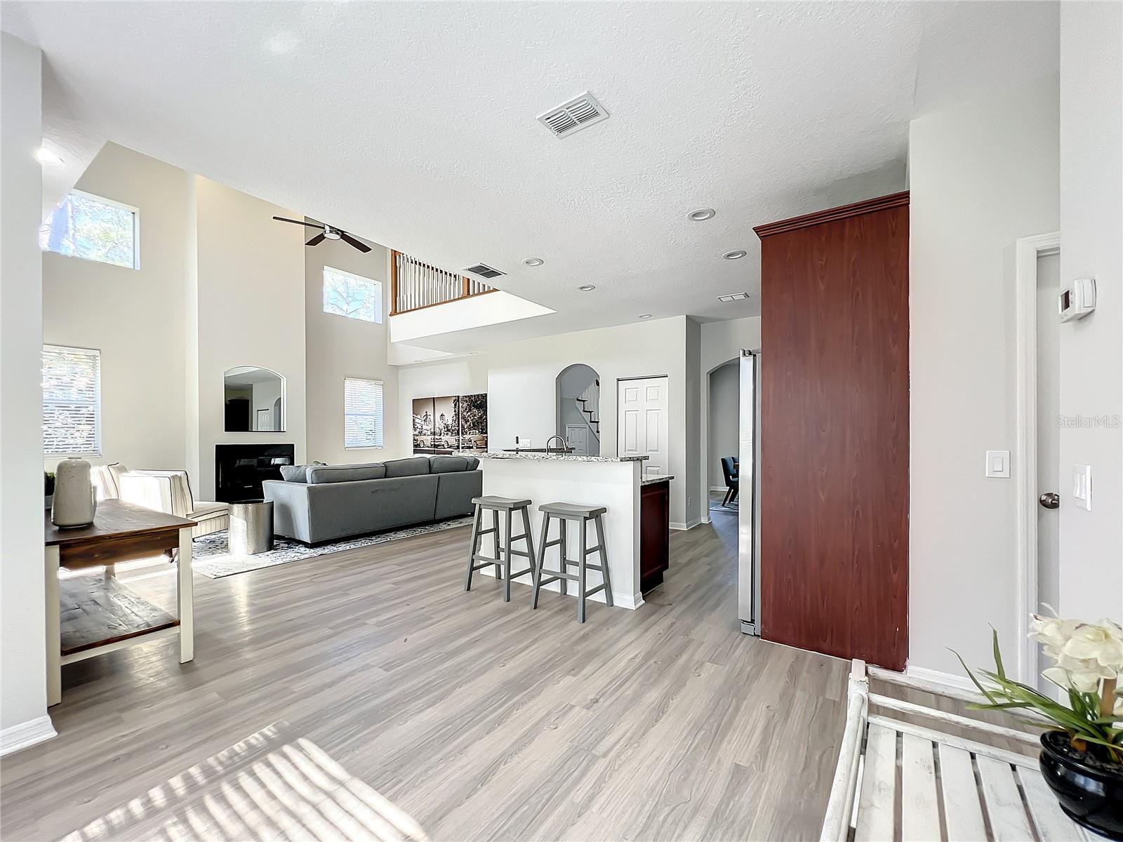 GOLDEN ACRES - Residential