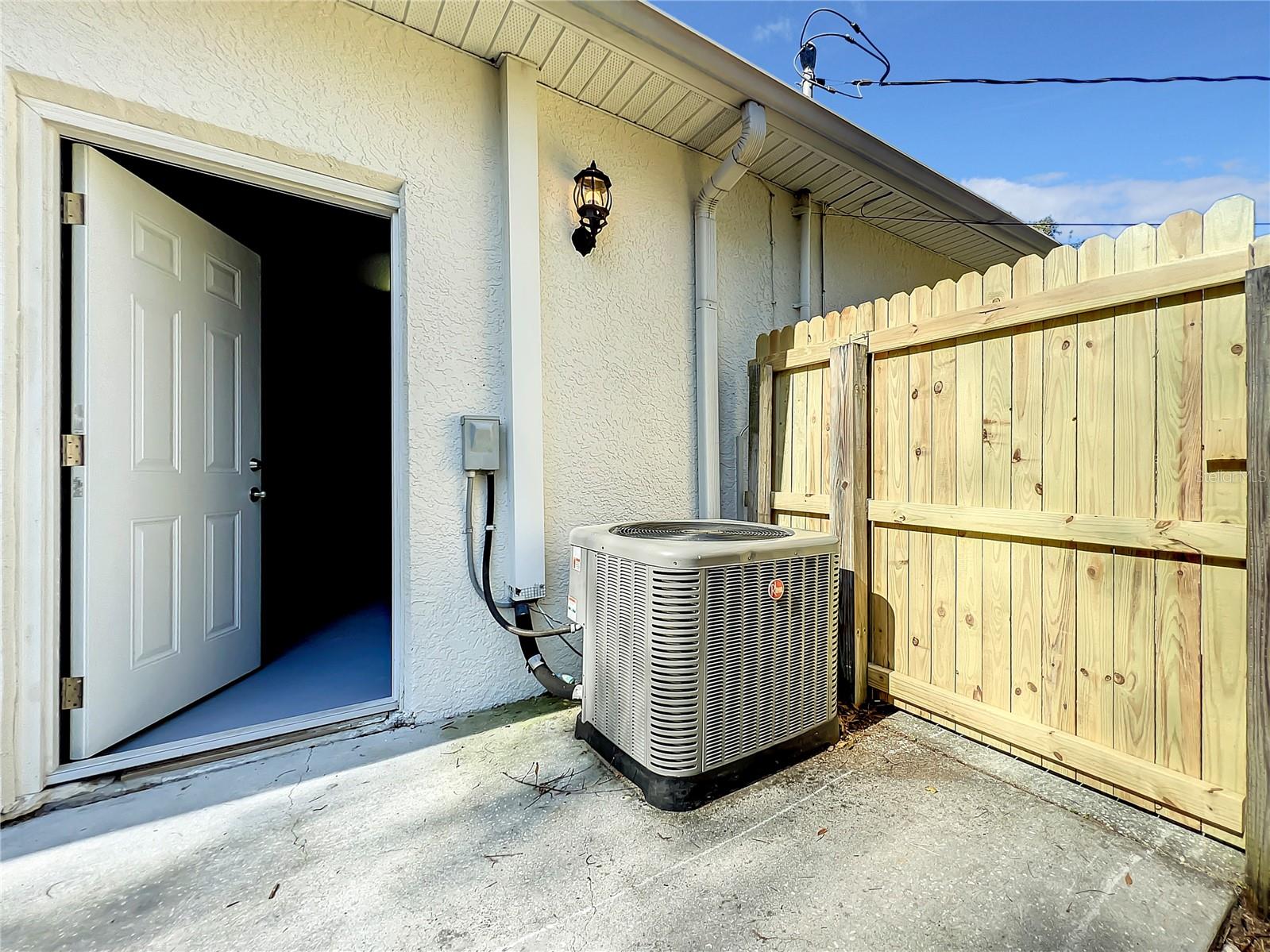 GOLDEN ACRES - Residential