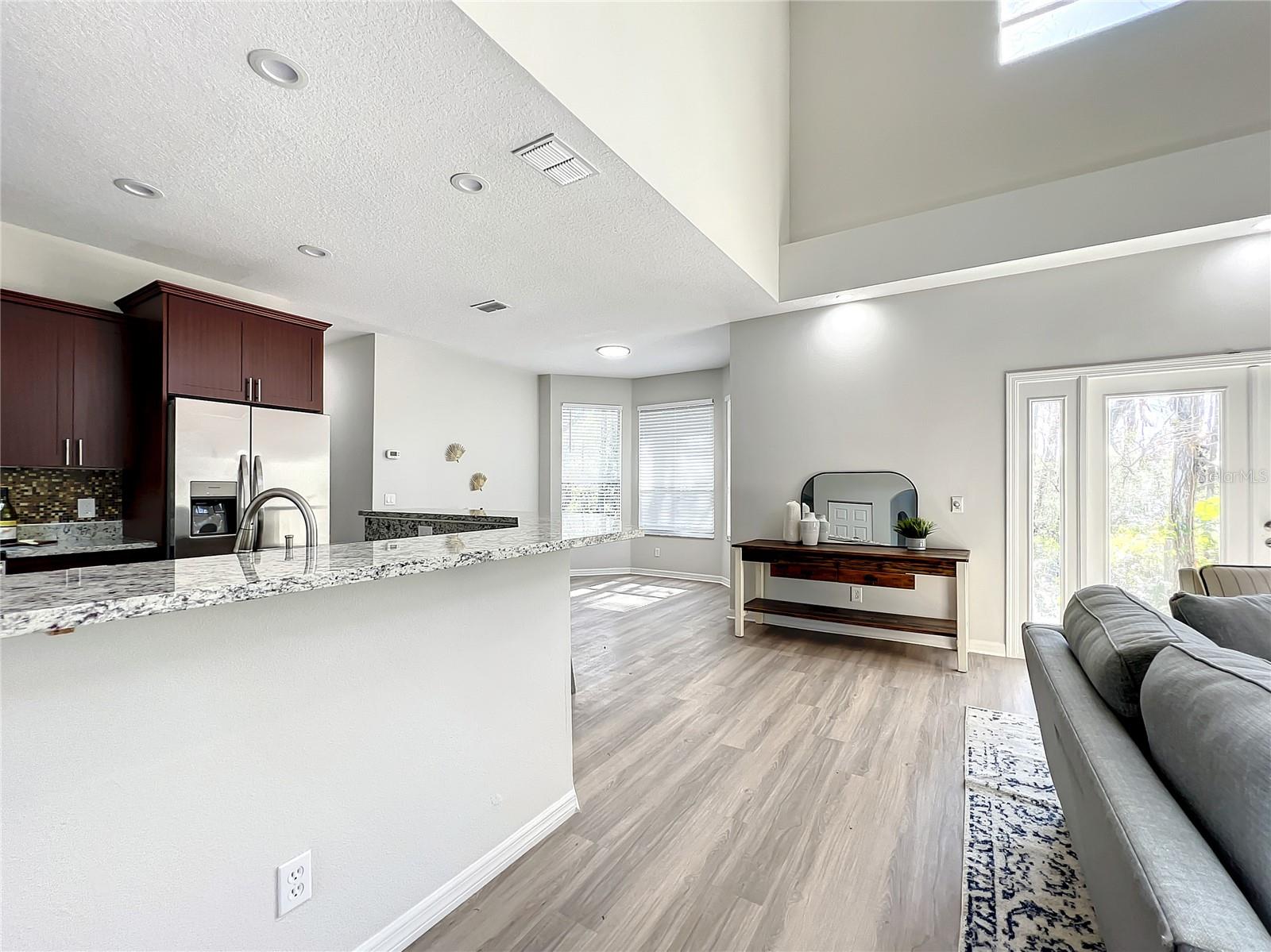 GOLDEN ACRES - Residential