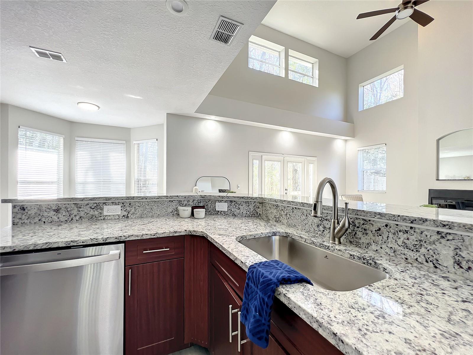 GOLDEN ACRES - Residential