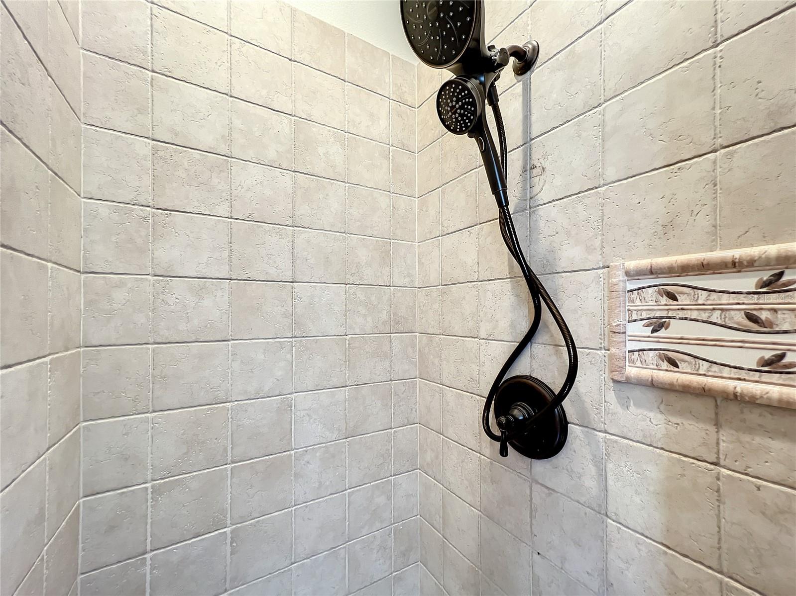 GOLDEN ACRES - Residential