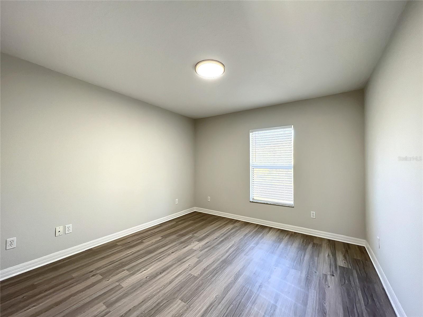 GOLDEN ACRES - Residential