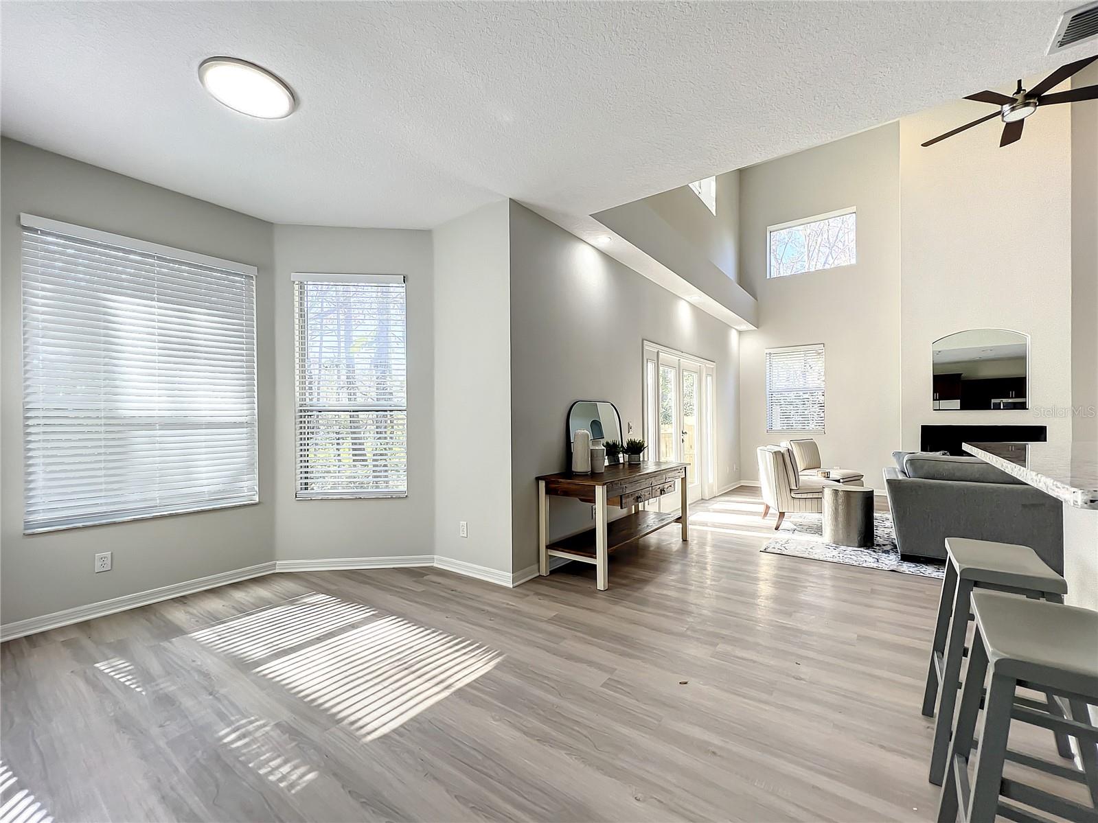 GOLDEN ACRES - Residential