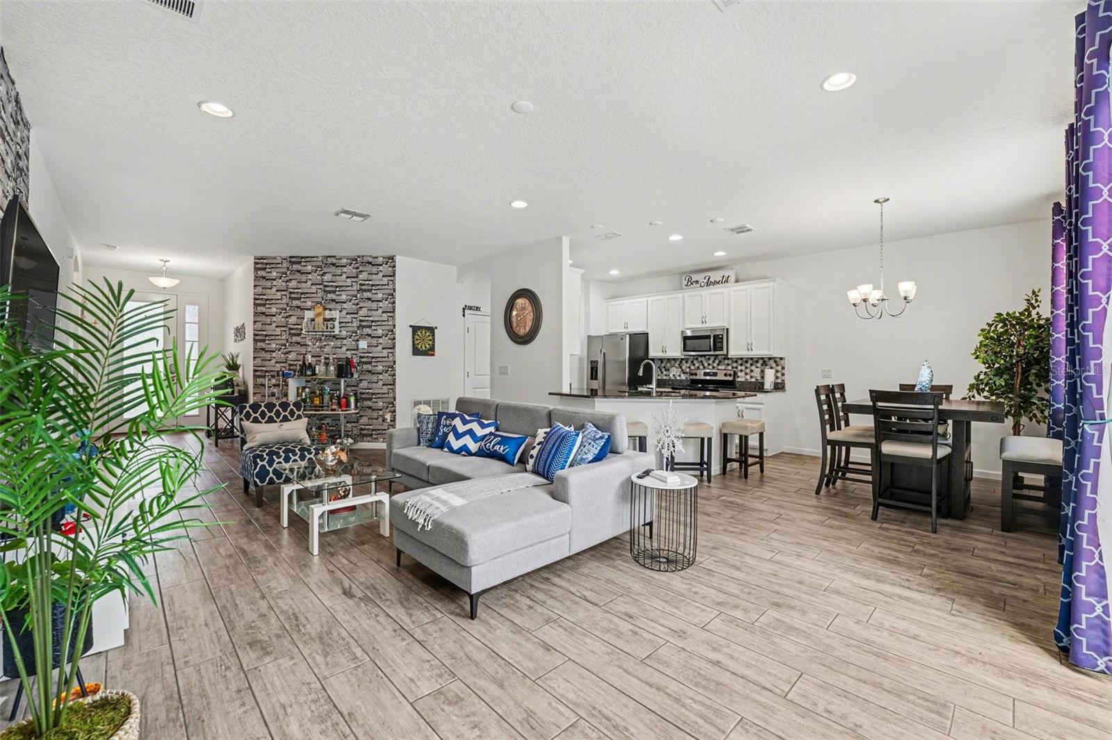 GOLDEN RIDGE HOA - Residential