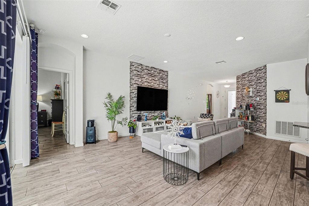 Photo of 501 Sapphire Dr, Davenport, FL 33837 (MLS # TB8500041)