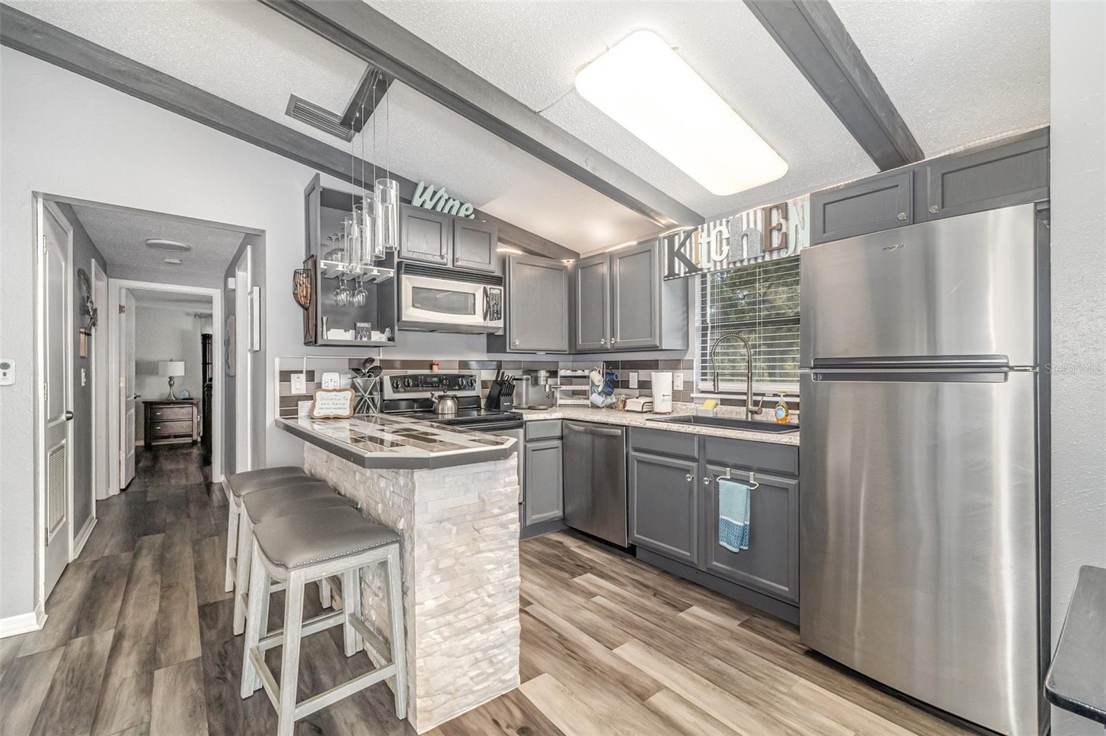 SUWANNEE RIV WONDERLAND - Residential