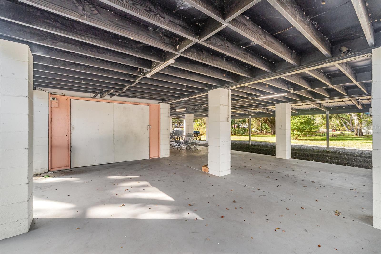 SUWANNEE RIV WONDERLAND - Residential