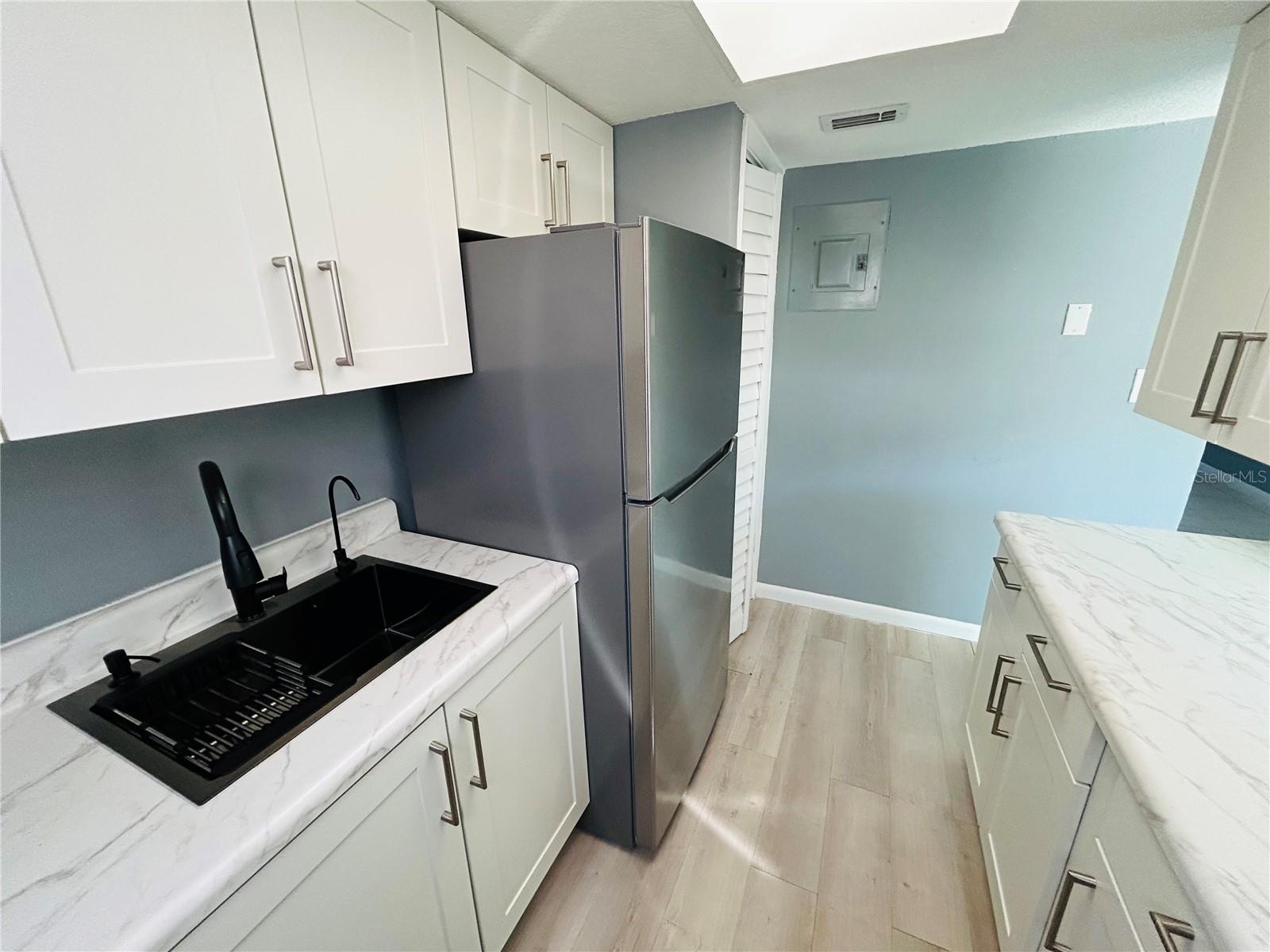 CATALINA ISLES CONDO - Residential Lease