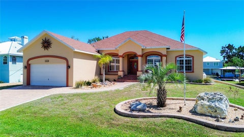 Tiny photo for 1920 NW 16th Street, Crystal River, FL 34428 (MLS # TB8500334)
