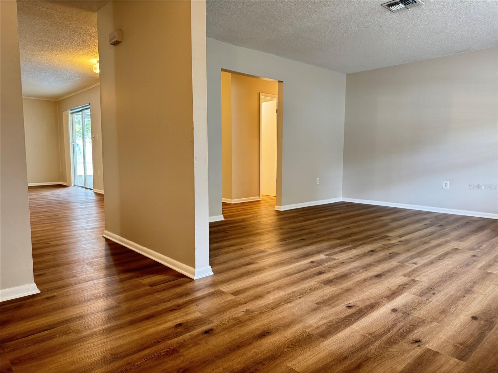 LAKE PARKER ESTATES - Residential Lease