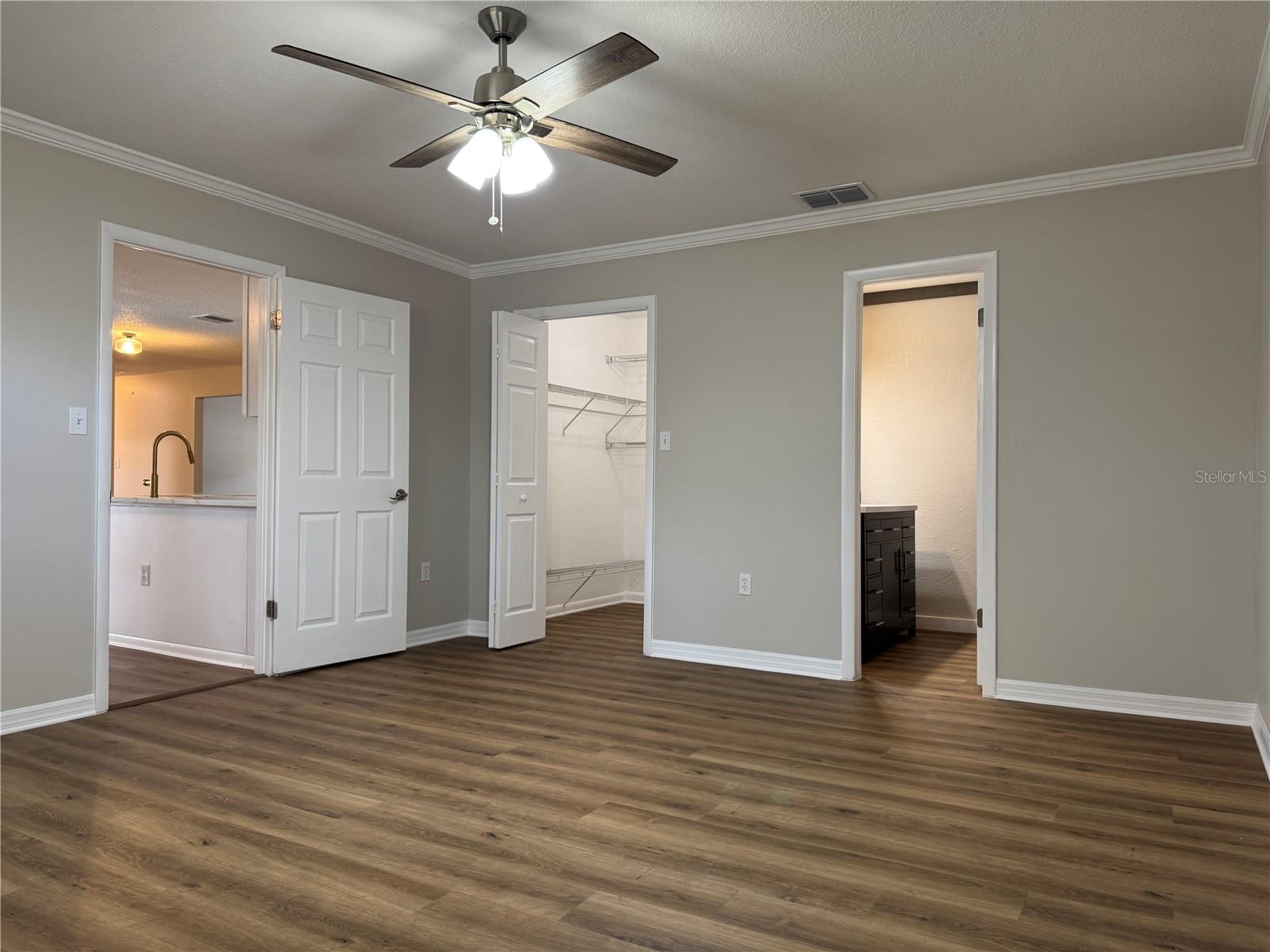 LAKE PARKER ESTATES - Residential Lease
