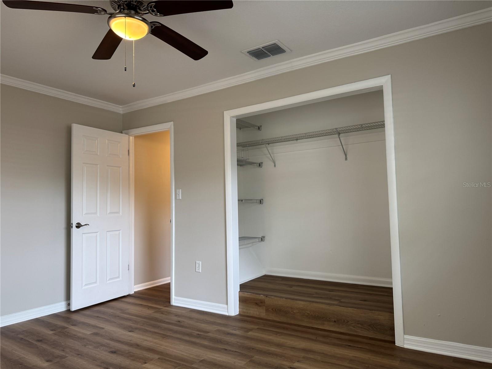 LAKE PARKER ESTATES - Residential Lease
