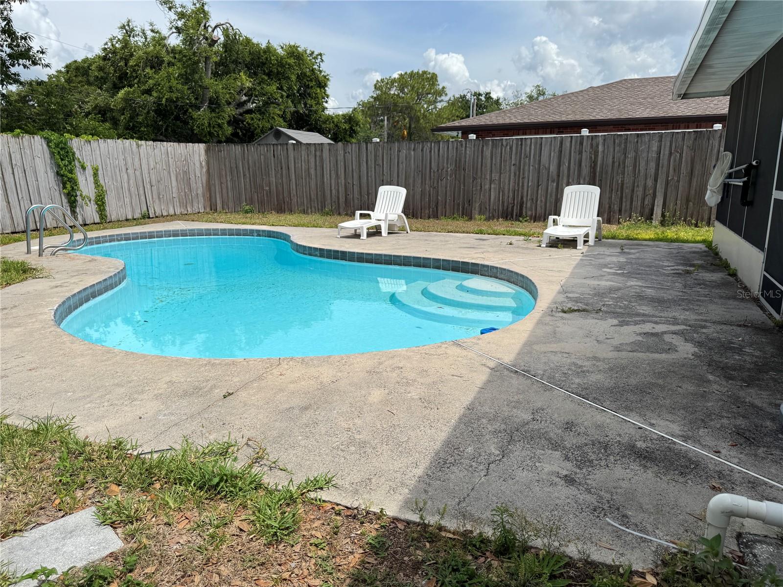 LAKE PARKER ESTATES - Residential Lease
